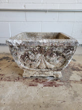 Load image into Gallery viewer, Vintage Square Concrete Planter