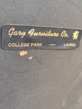 Load image into Gallery viewer, Vintage Gilt Wood Pedestal End Table