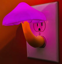 Load image into Gallery viewer, Mushroom Nightlight