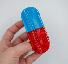 Load image into Gallery viewer, Pill Capsule Hair Claw