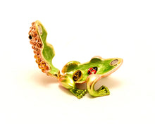 Load image into Gallery viewer, Frog Trinket Box