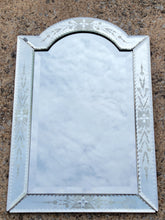 Load image into Gallery viewer, Venetian Wall Mirror