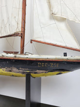 Load image into Gallery viewer, Antique Model Schooner