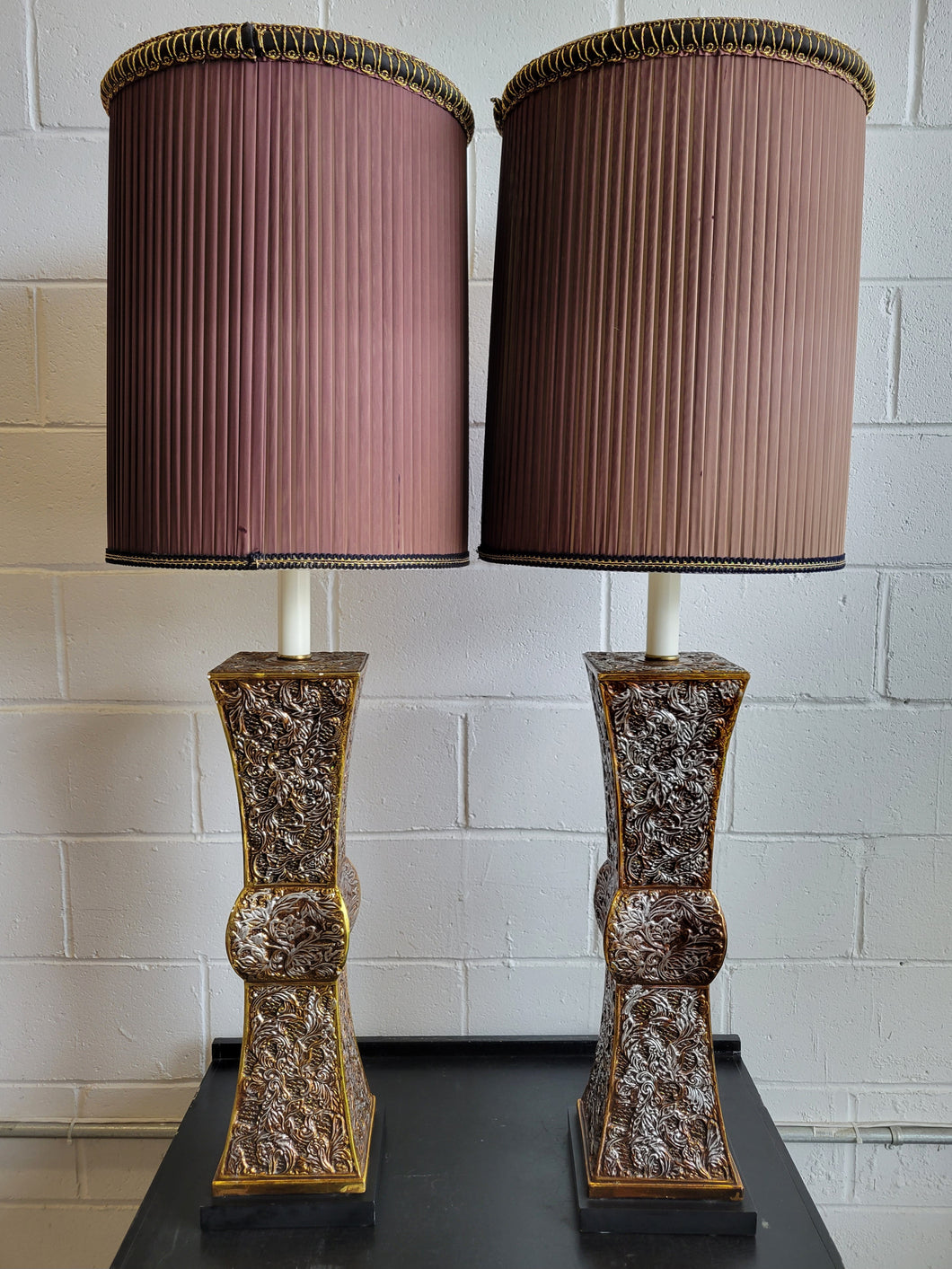 Pair of Hollywood Regency Hour Glass Lamps
