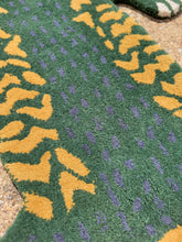 Load image into Gallery viewer, Tufted Alligator Hunting Rug
