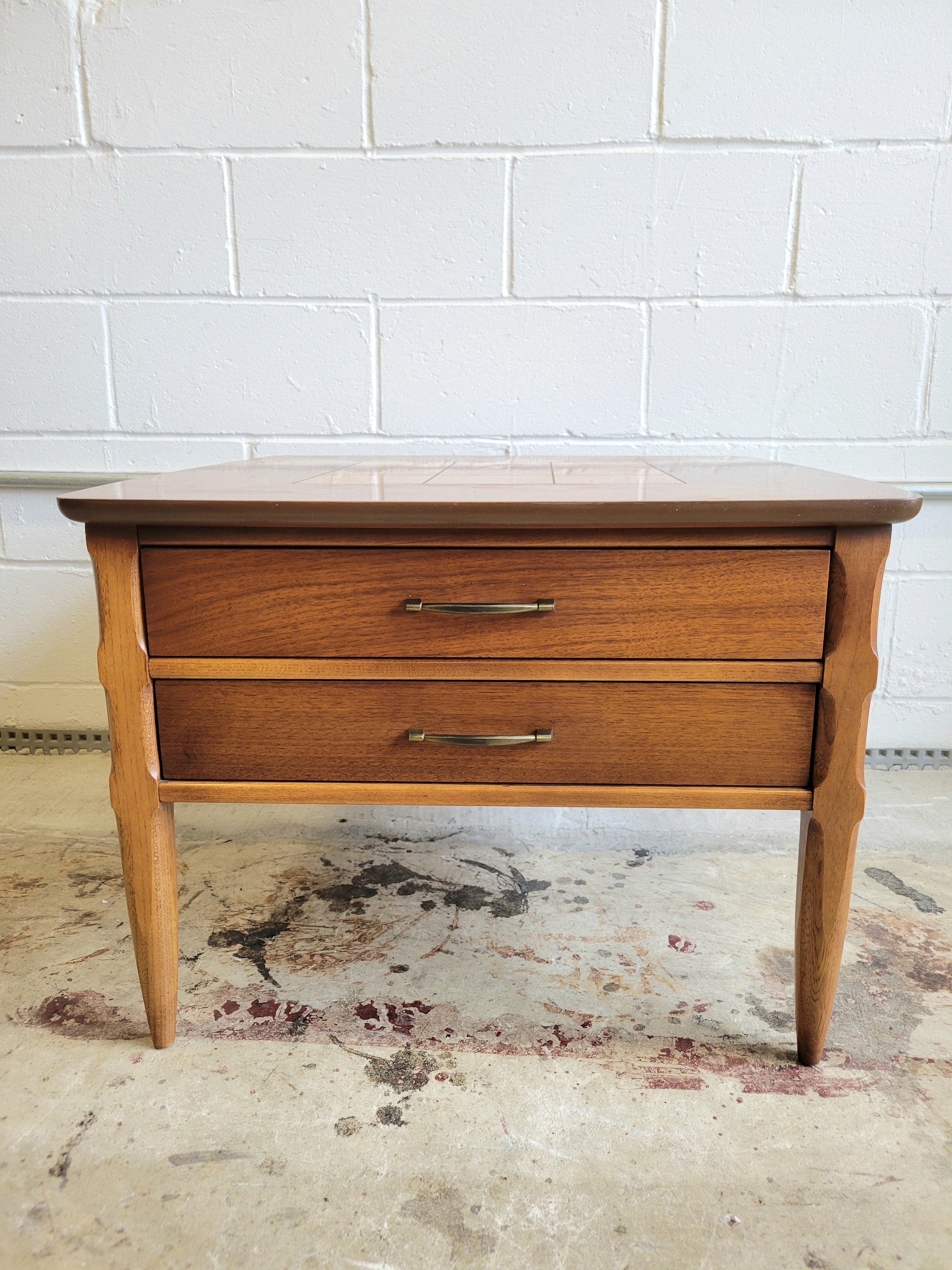 midcentury額 Amazon.com: Walker Edison Kimi Mid Century Modern Minimalist