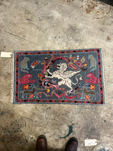 Load image into Gallery viewer, Pictorial Scatter Rug
