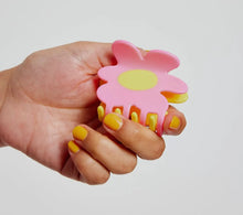 Load image into Gallery viewer, Flower Claw in Yellow + Pink
