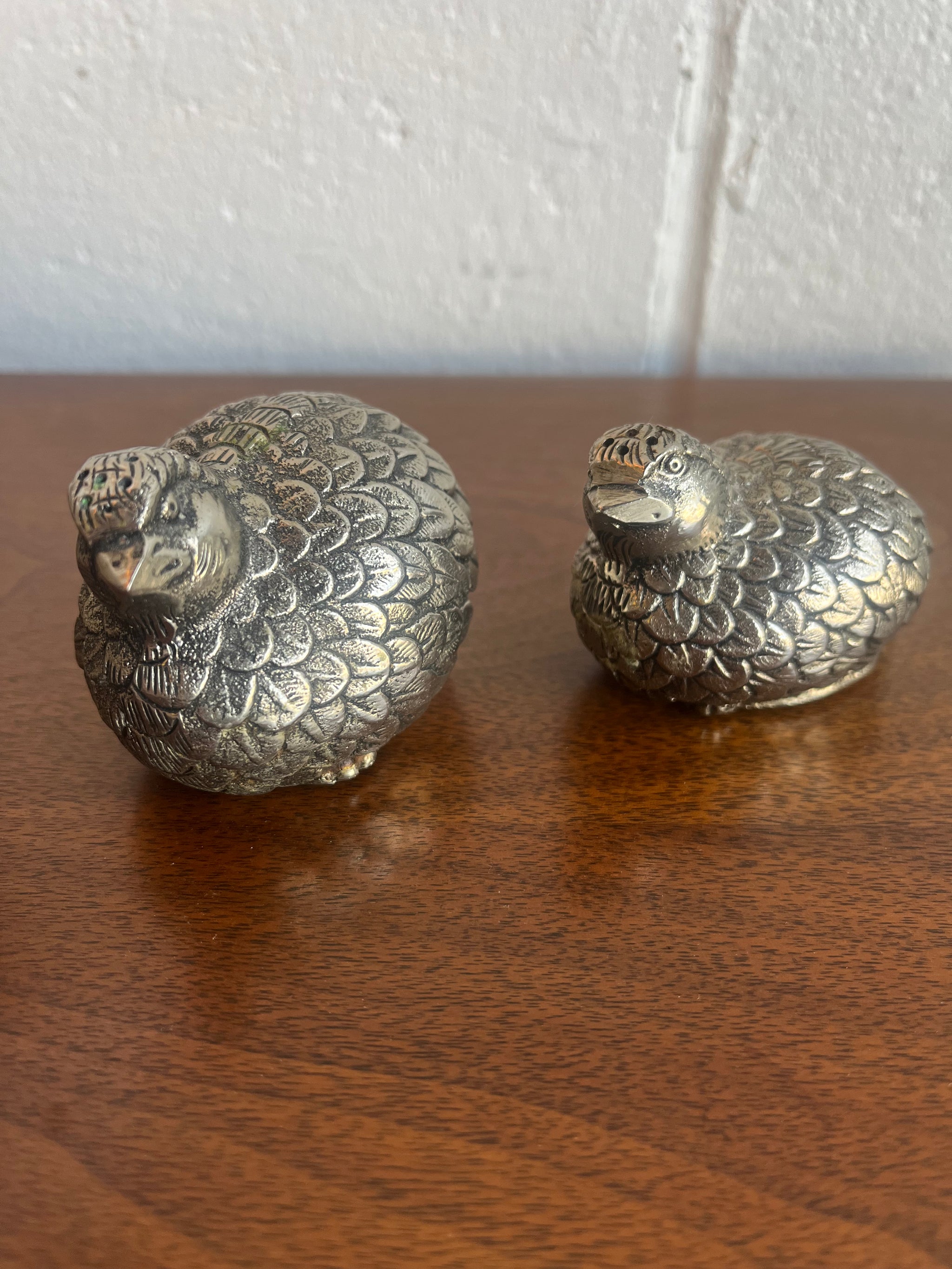 Pair of Vintage Gucci Quail Salt & Pepper Shakers – Wishbone