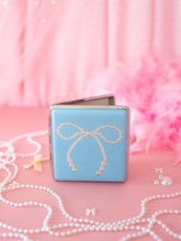 Load image into Gallery viewer, Coquette Cig Case
