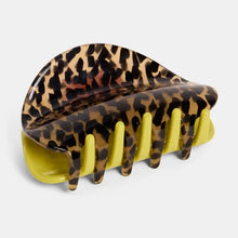 Load image into Gallery viewer, Suki Claw in Chaco
