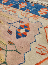 Load image into Gallery viewer, Vintage Kilim
